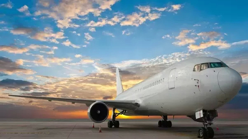 最新の会社の事例について SABIC SOLUTIONS FOR MASS TRANSPORT: 航空機 エステティクス